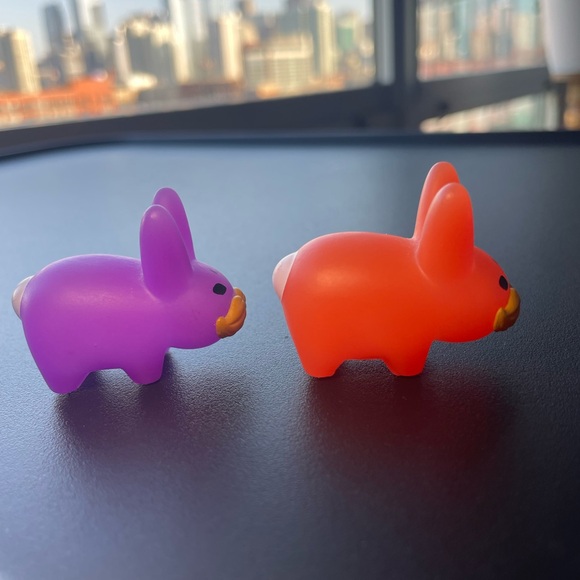 Mini rabbit characters with mustache - Picture 2 of 5